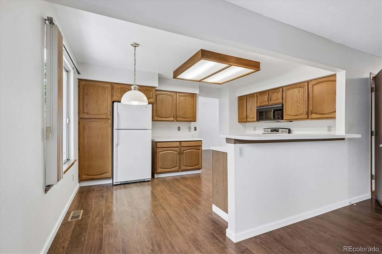 471 W Jamison Place Littleton CO 80120 | MLS #REC2742453 06092026015155 1600 12