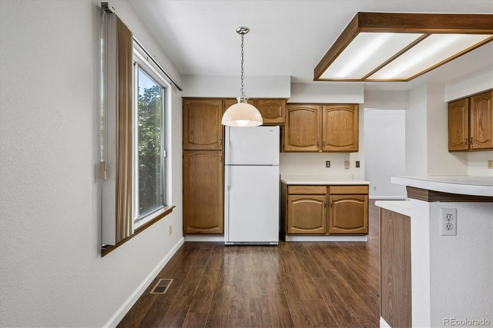 471 W Jamison Place Littleton CO 80120 | MLS #REC2742453 06092026015155 1600 13