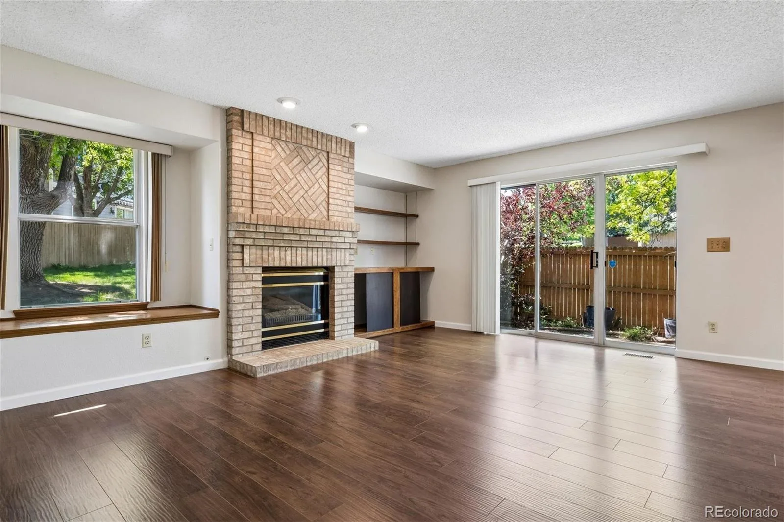 471 W Jamison Place Littleton CO 80120 | MLS #REC2742453 06092026015155 1600 17