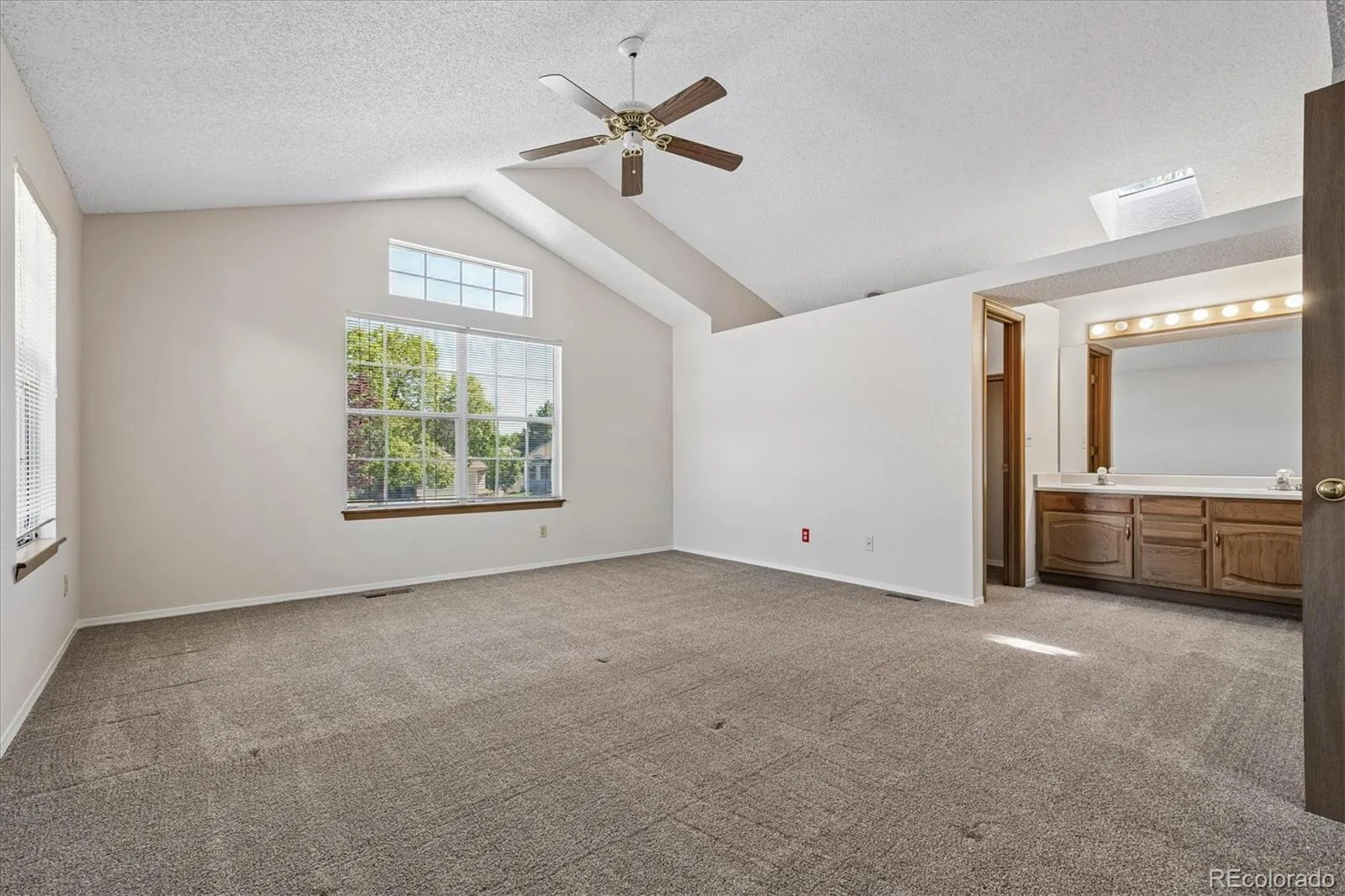 471 W Jamison Place Littleton CO 80120 | MLS #REC2742453 06092026015155 1600 23