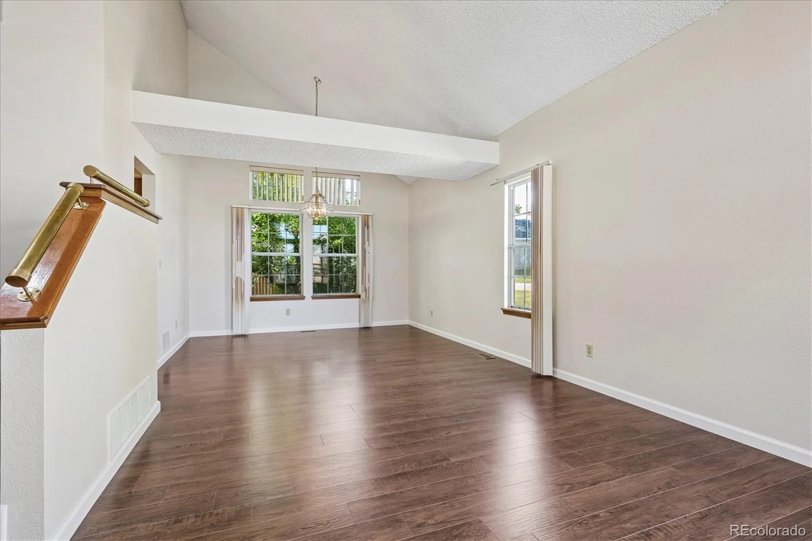 471 W Jamison Place Littleton CO 80120 | MLS #REC2742453 06092026015155 1600 6