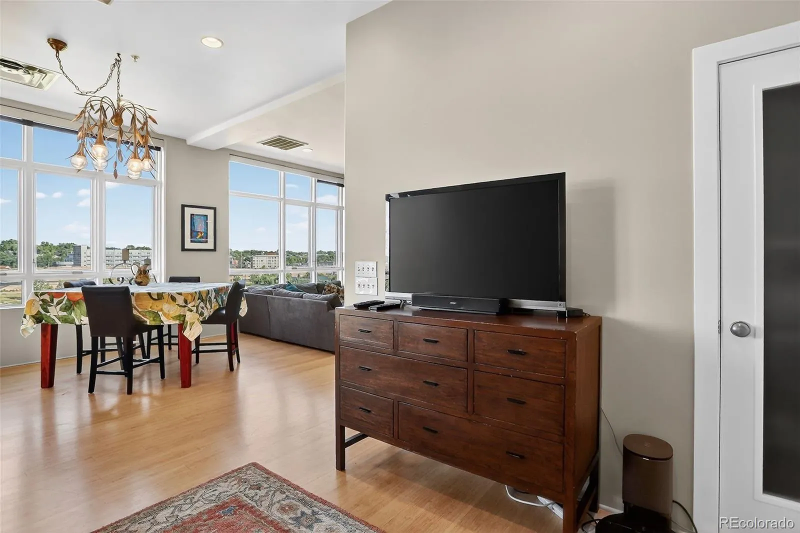 04102026230918 1600 21