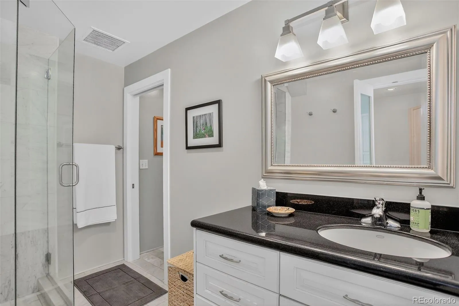 04102026230918 1600 32