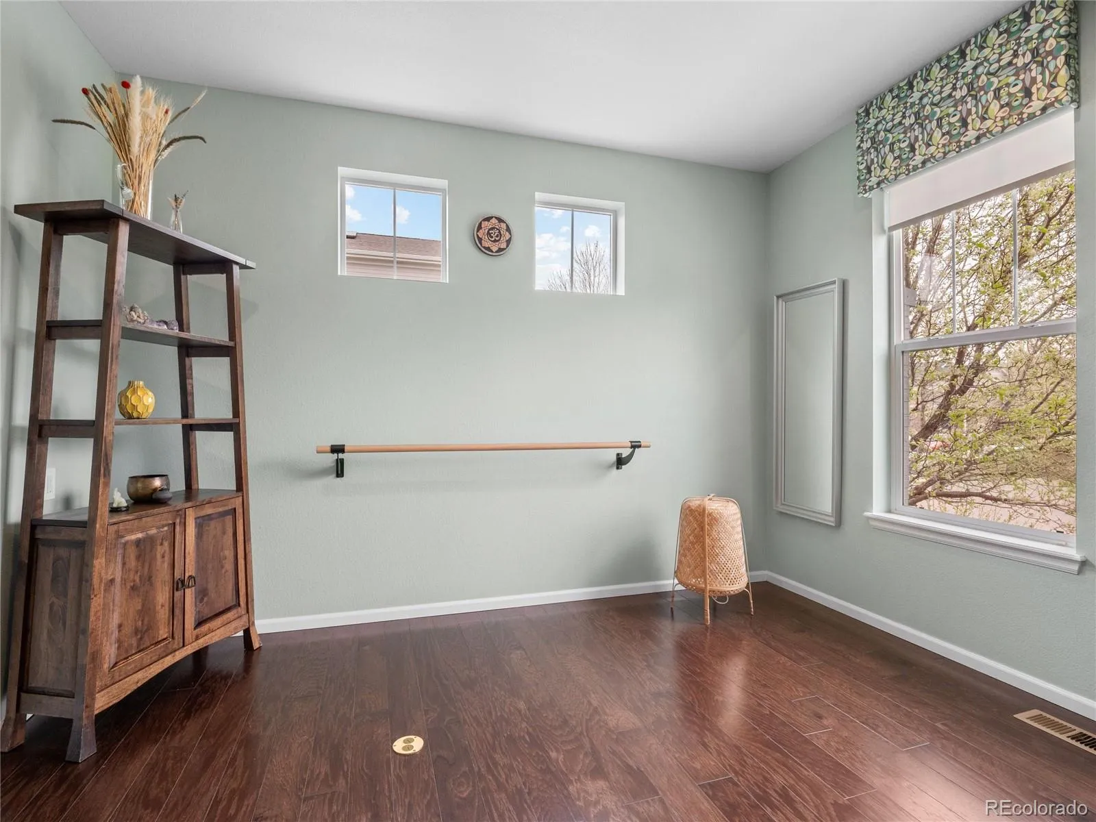 04082026234822 1600 11