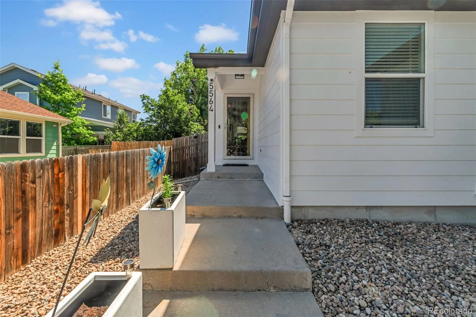 5564 Laredo Street Denver CO 80239 | MLS #REC2743760 06262026040818 1600 3