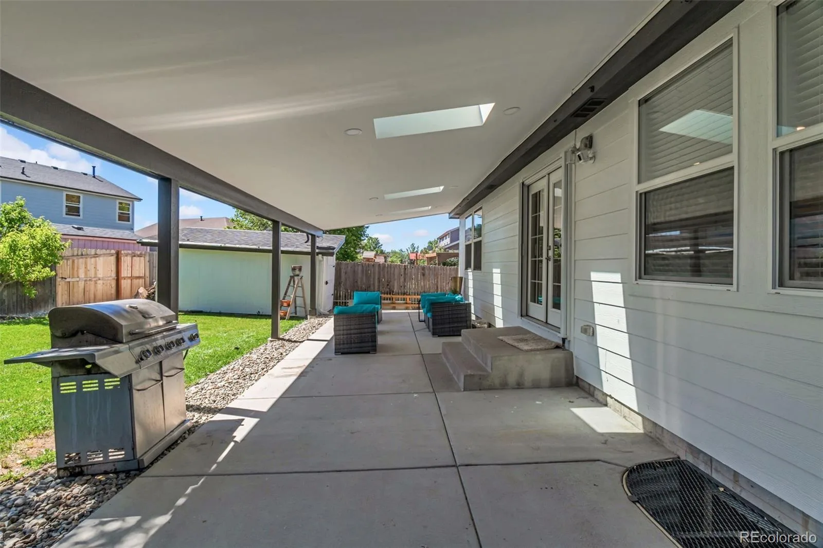 5564 Laredo Street Denver CO 80239 | MLS #REC2743760 06262026040818 1600 30