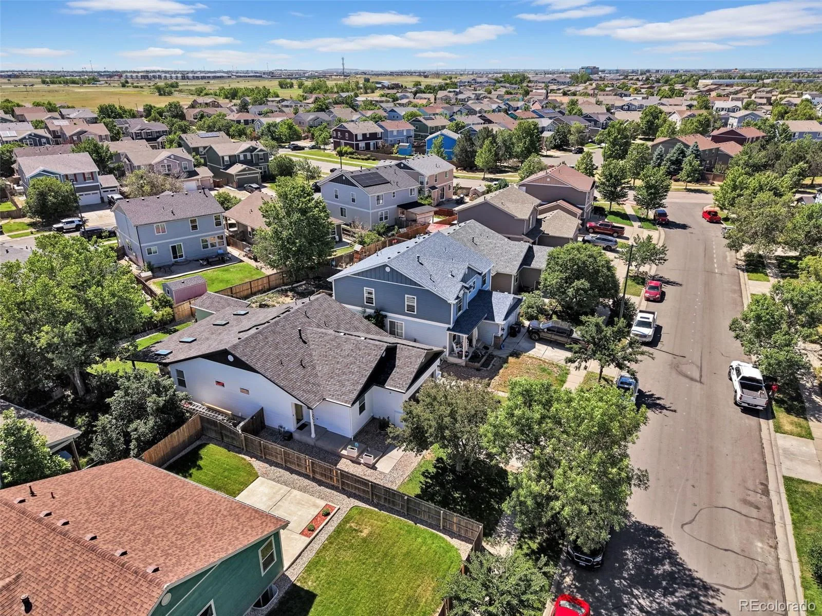 5564 Laredo Street Denver CO 80239 | MLS #REC2743760 06262026040818 1600 32