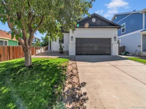 5564 Laredo Street Denver CO 80239 | MLS #REC2743760 06262026040818 300 0