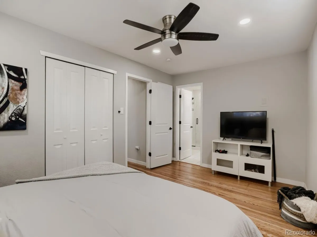 04162026225028 1200 16