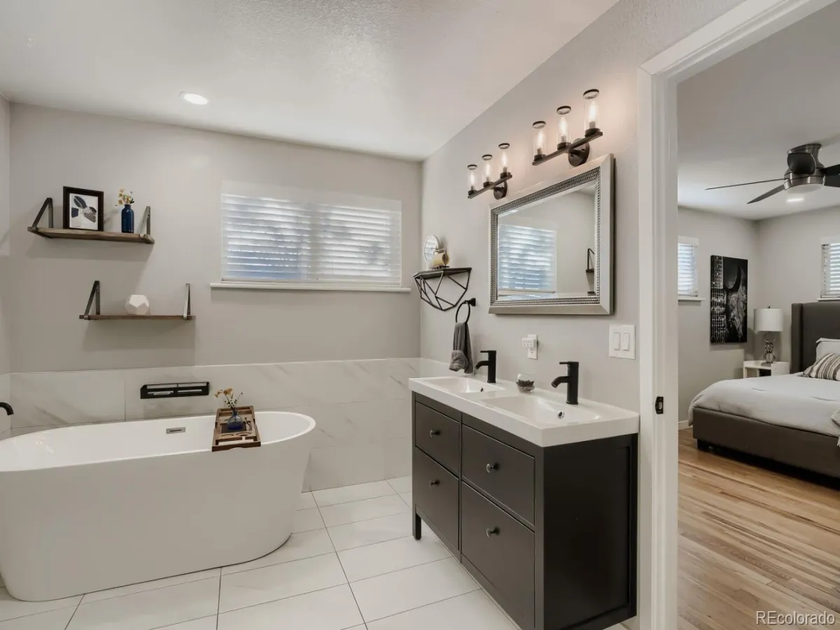 04162026225028 1200 18