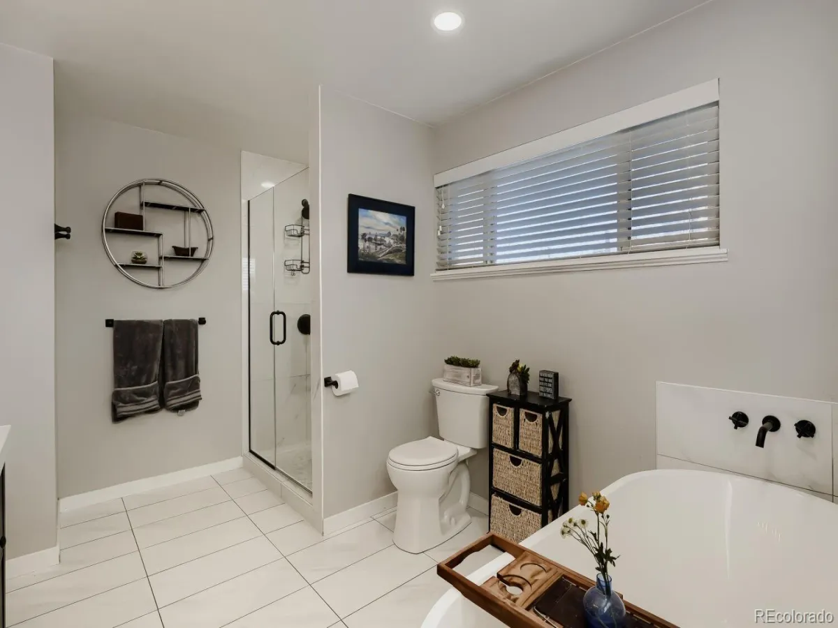 04162026225028 1200 19