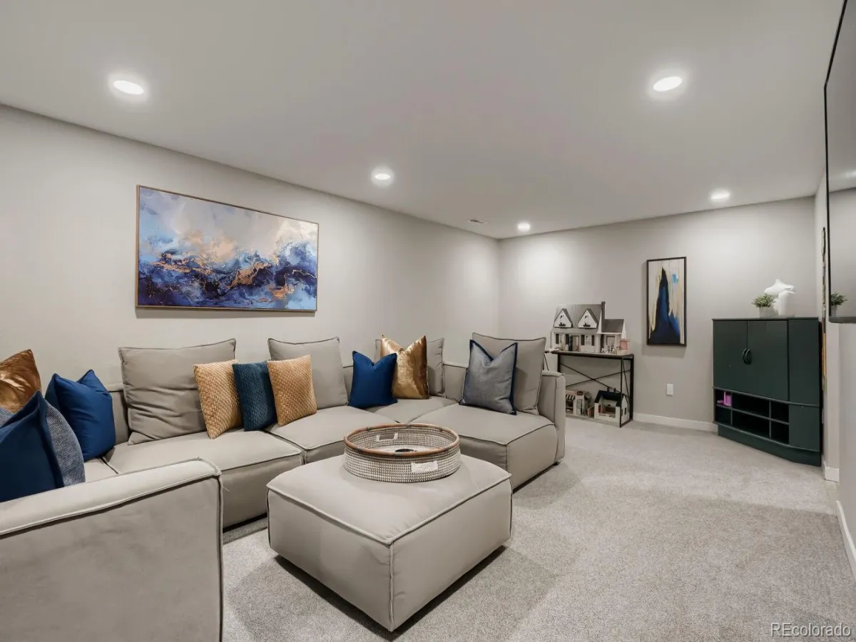 04162026225028 1200 24