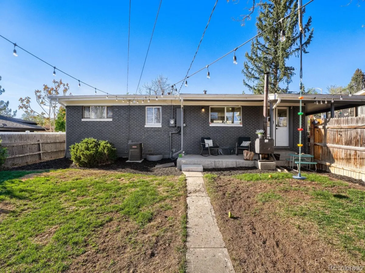 04162026225028 1200 38