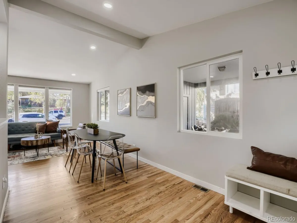 04162026225028 1200 8