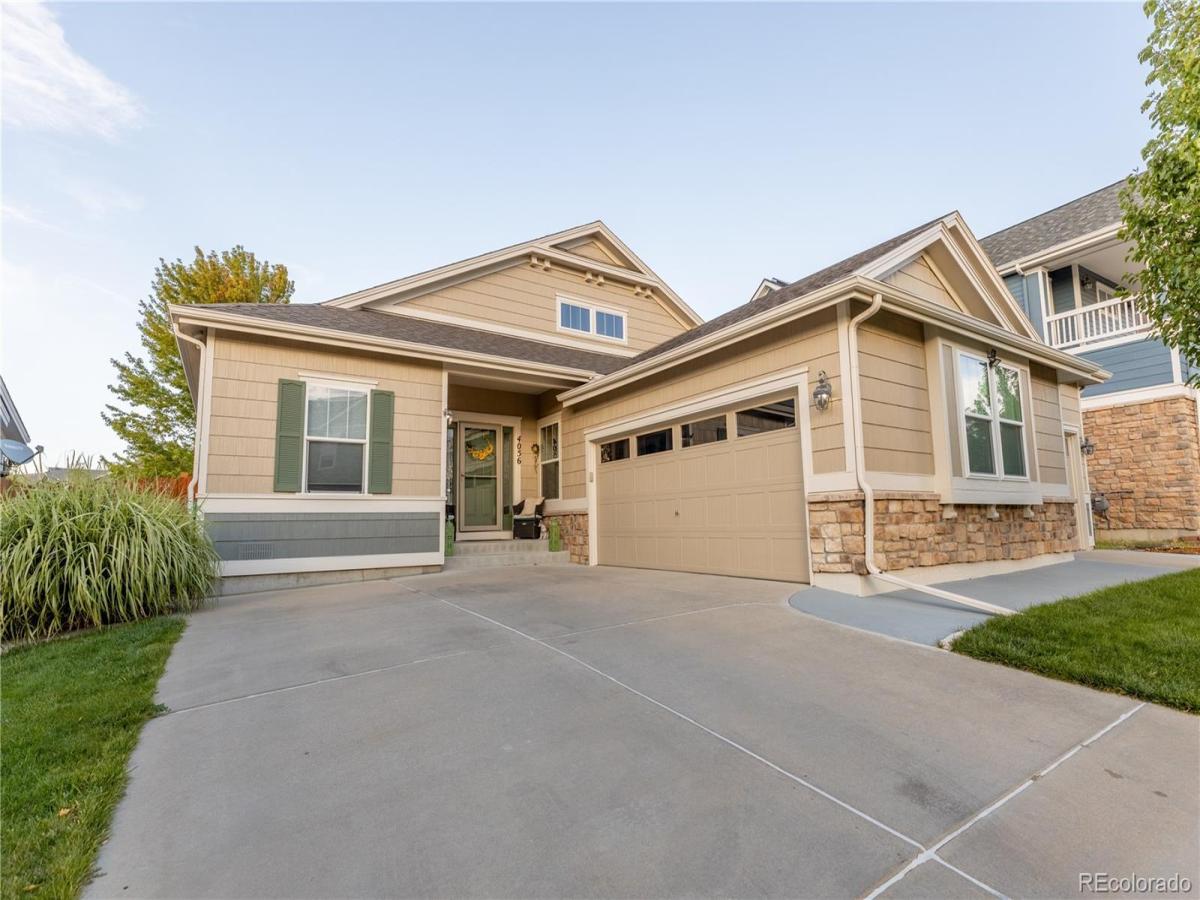 4056 S Liverpool Way Aurora CO 80013 | MLS #REC2750329 MLS #REC2750329 image #0
