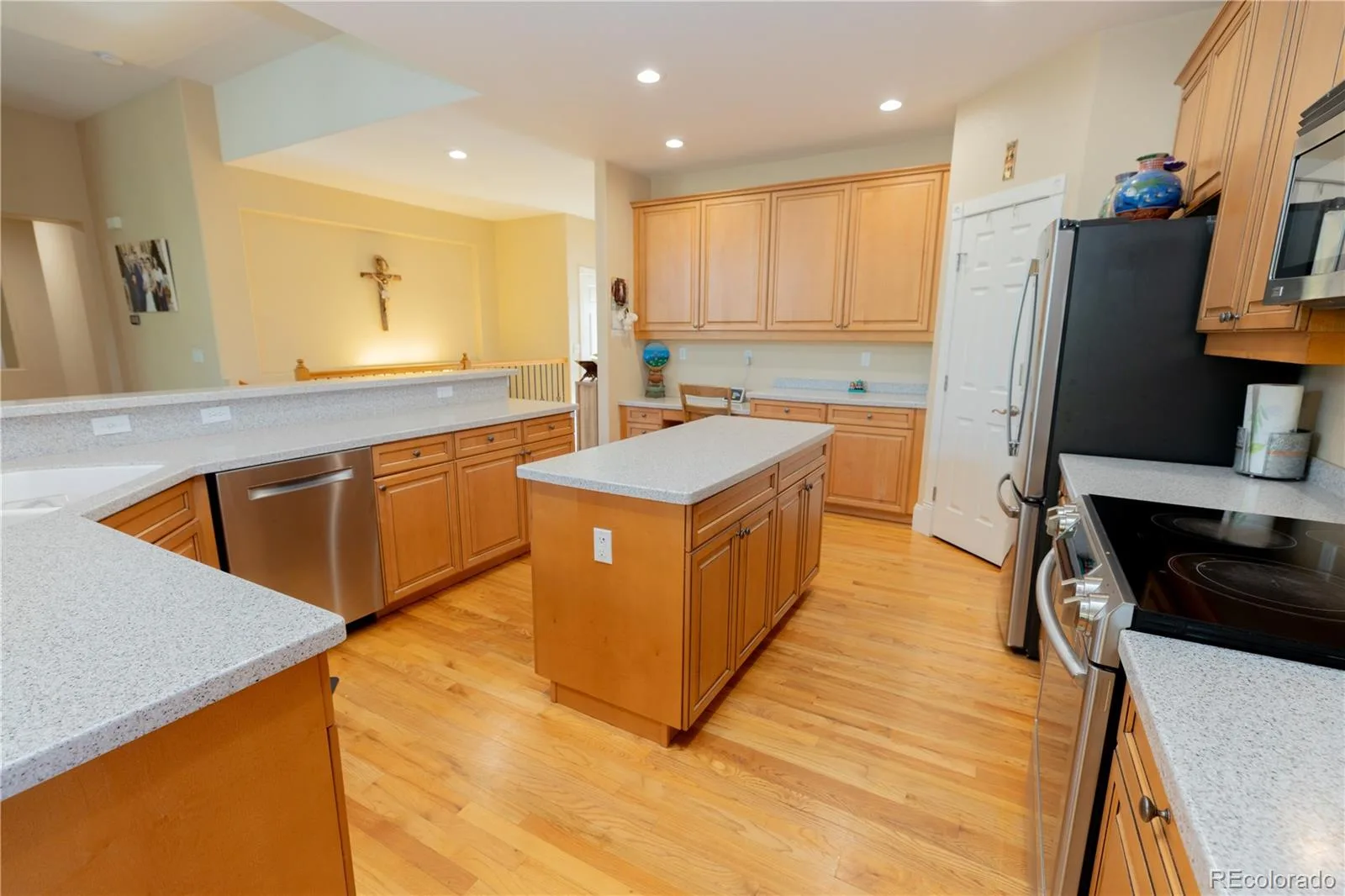 4056 S Liverpool Way Aurora CO 80013 | MLS #REC2750329 09212026193153 1600 13