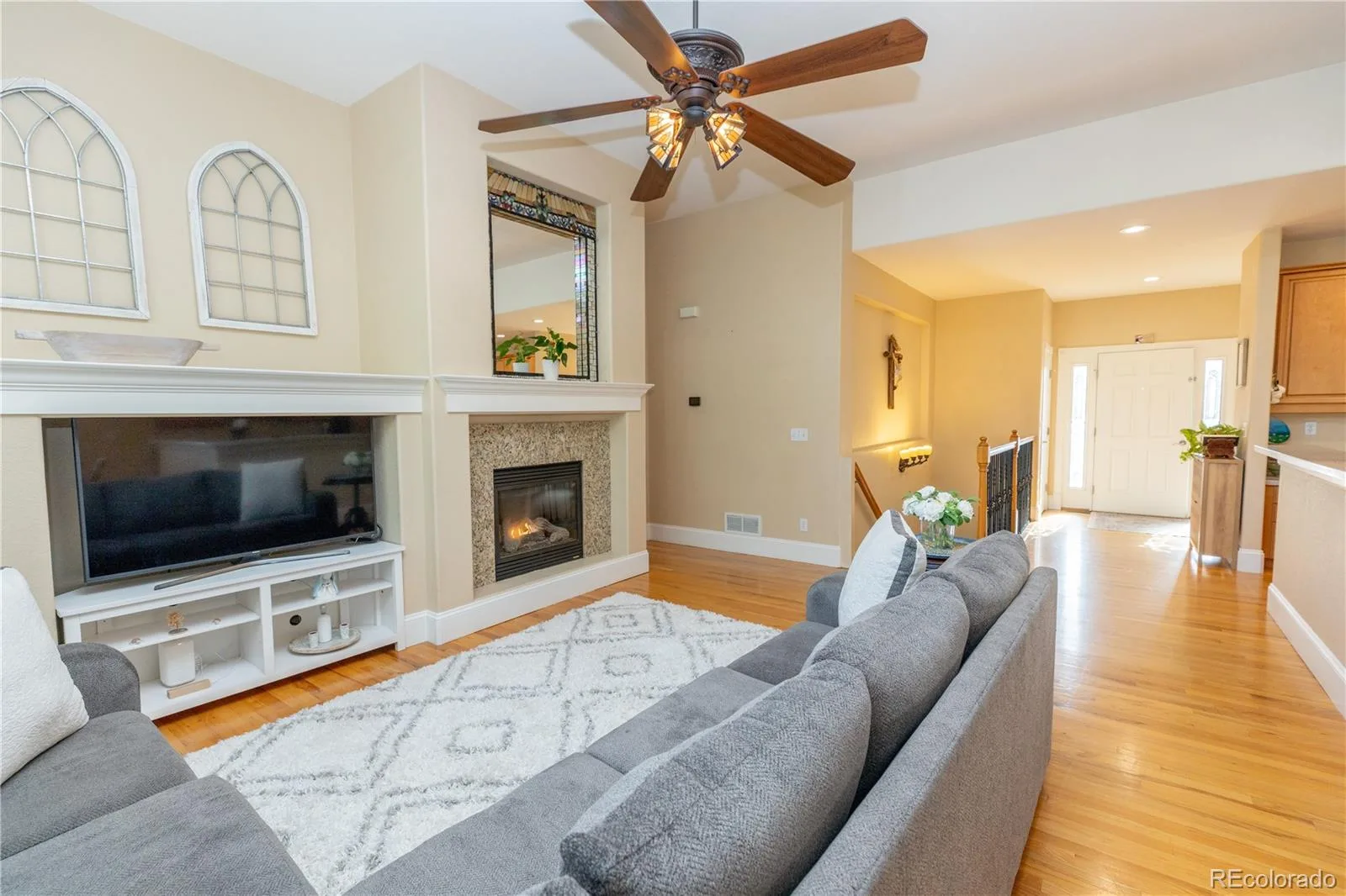 4056 S Liverpool Way Aurora CO 80013 | MLS #REC2750329 09212026193153 1600 4