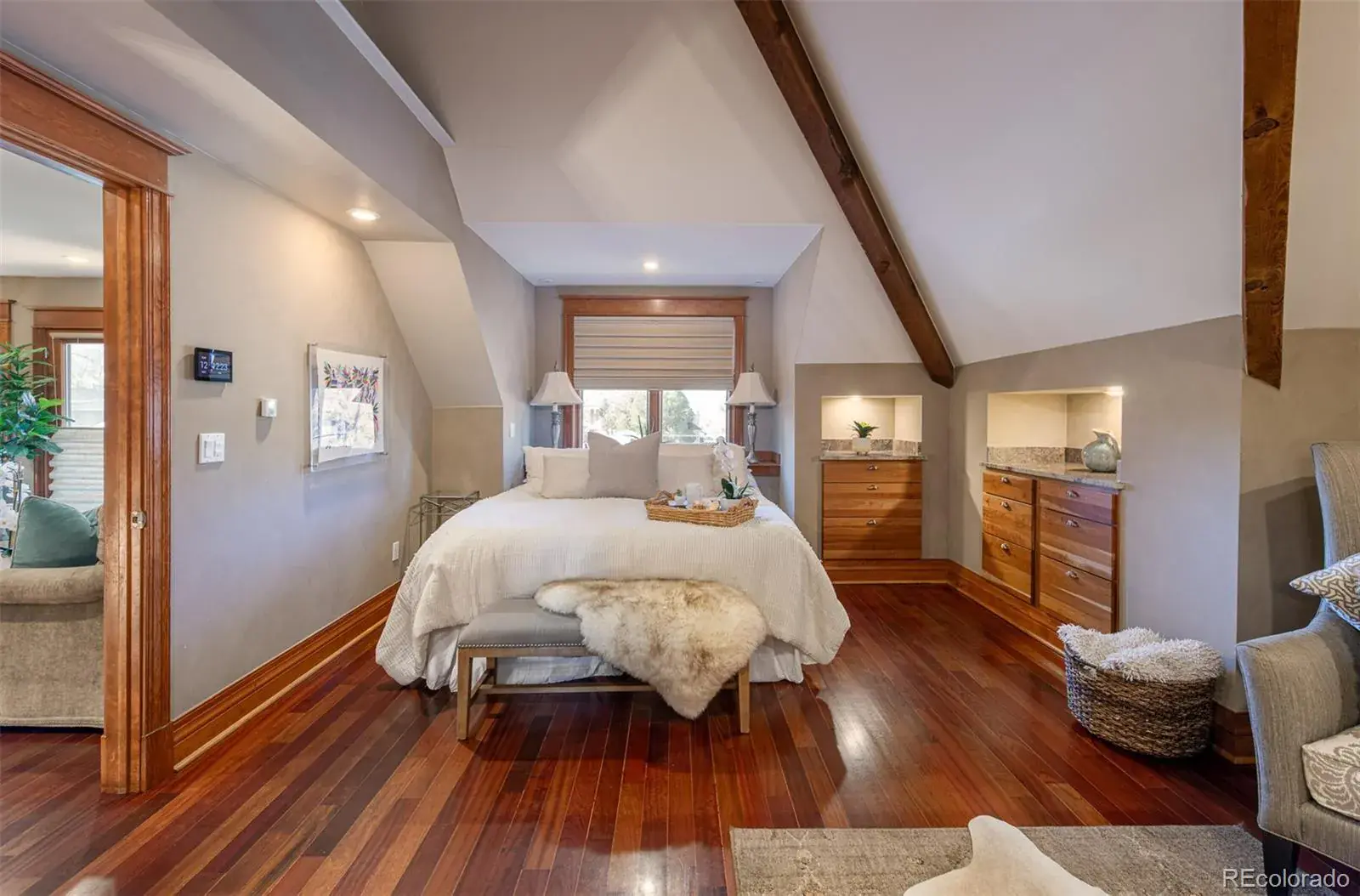 09082025185333 1600 16