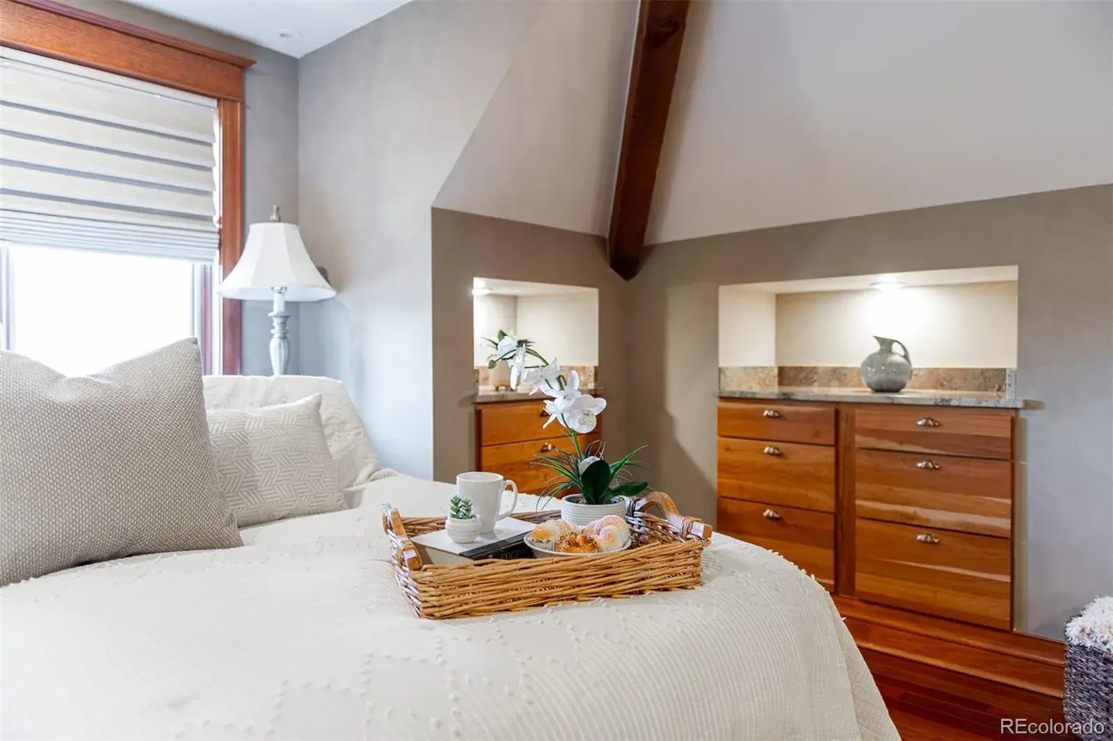 09082025185333 1600 18