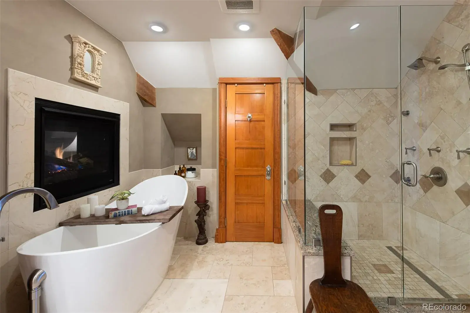 09082025185333 1600 20