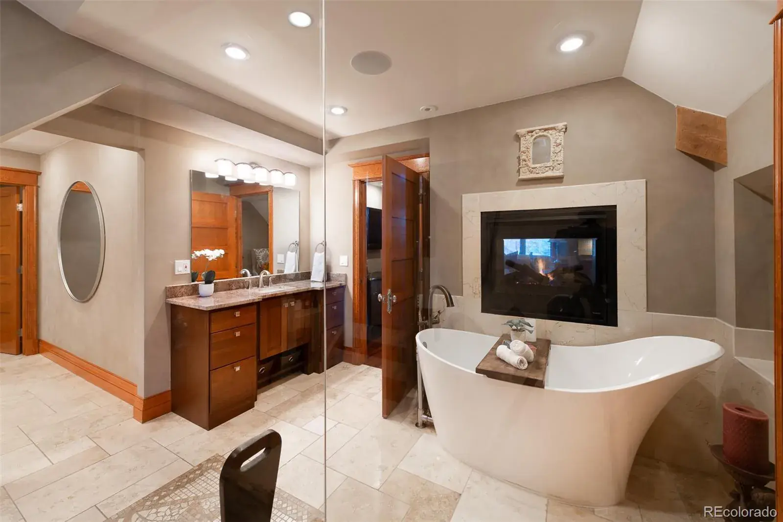 09082025185333 1600 21