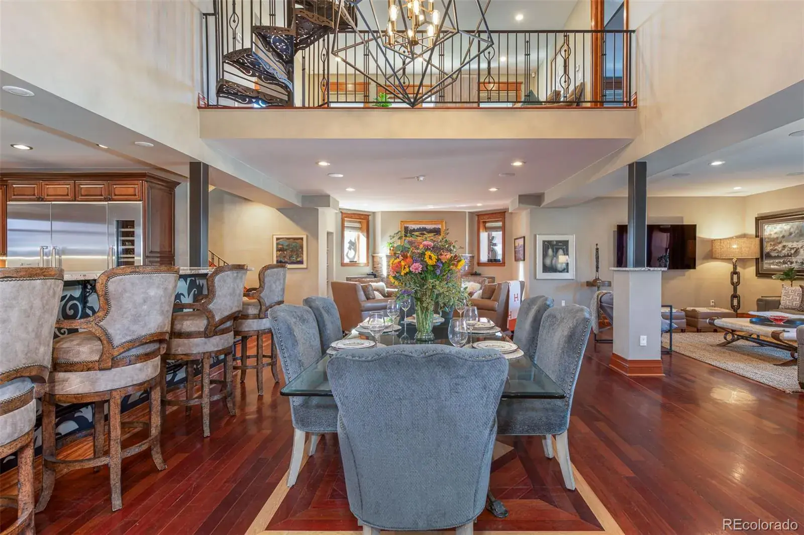 09082025185333 1600 8