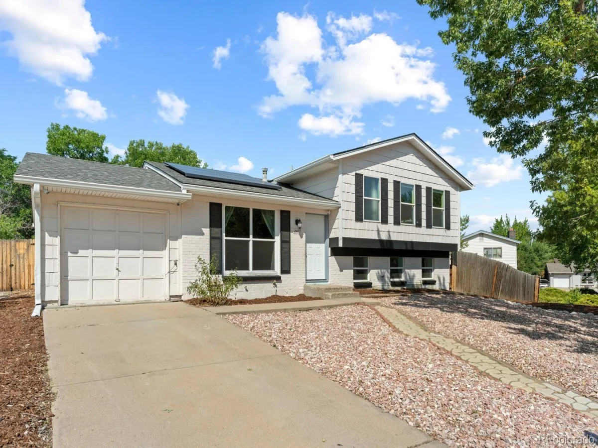 2477 S Mobile Street Aurora CO 80013 | MLS #REC2752791 08042026164934 1200 1