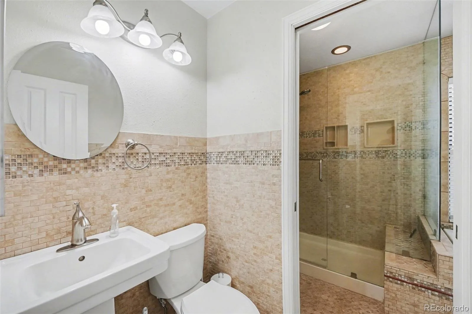 5230 S Jellison Street Littleton CO 80123 | MLS #REC2753685 07102026003150 1600 14