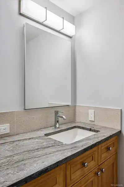 11222025011207 800 24