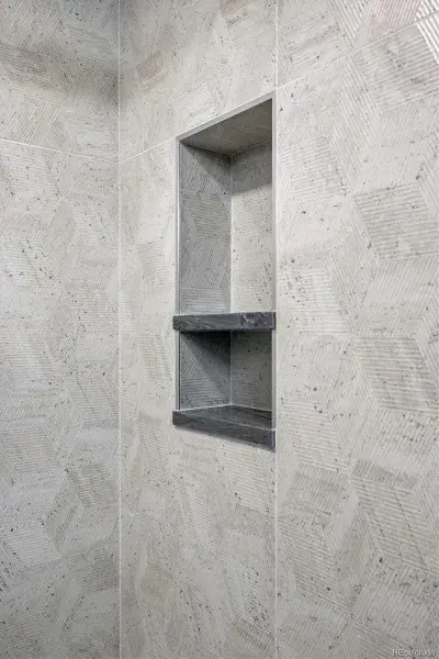 11222025011207 800 27