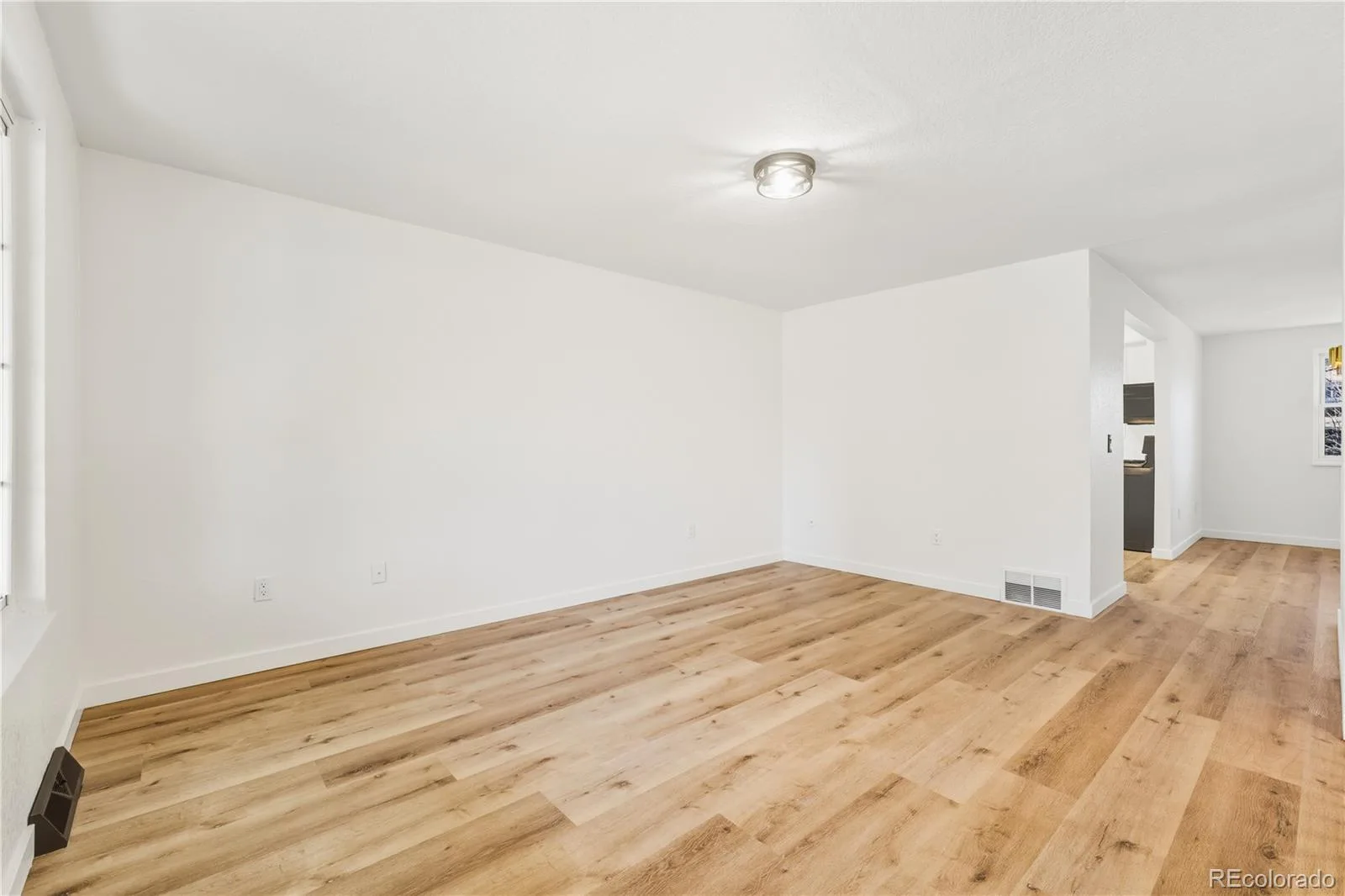 1080 S Garrison Street Lakewood CO 80226 | MLS #REC2755931 10022026215933 1600 2