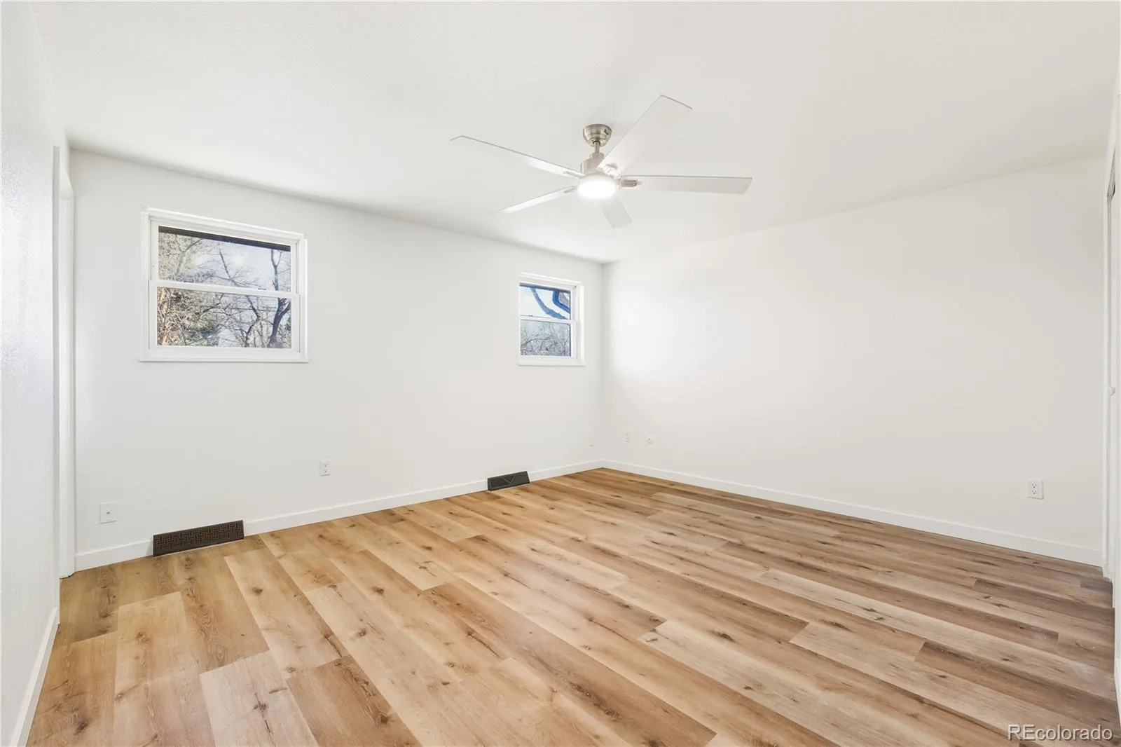 1080 S Garrison Street Lakewood CO 80226 | MLS #REC2755931 10022026215933 1600 7