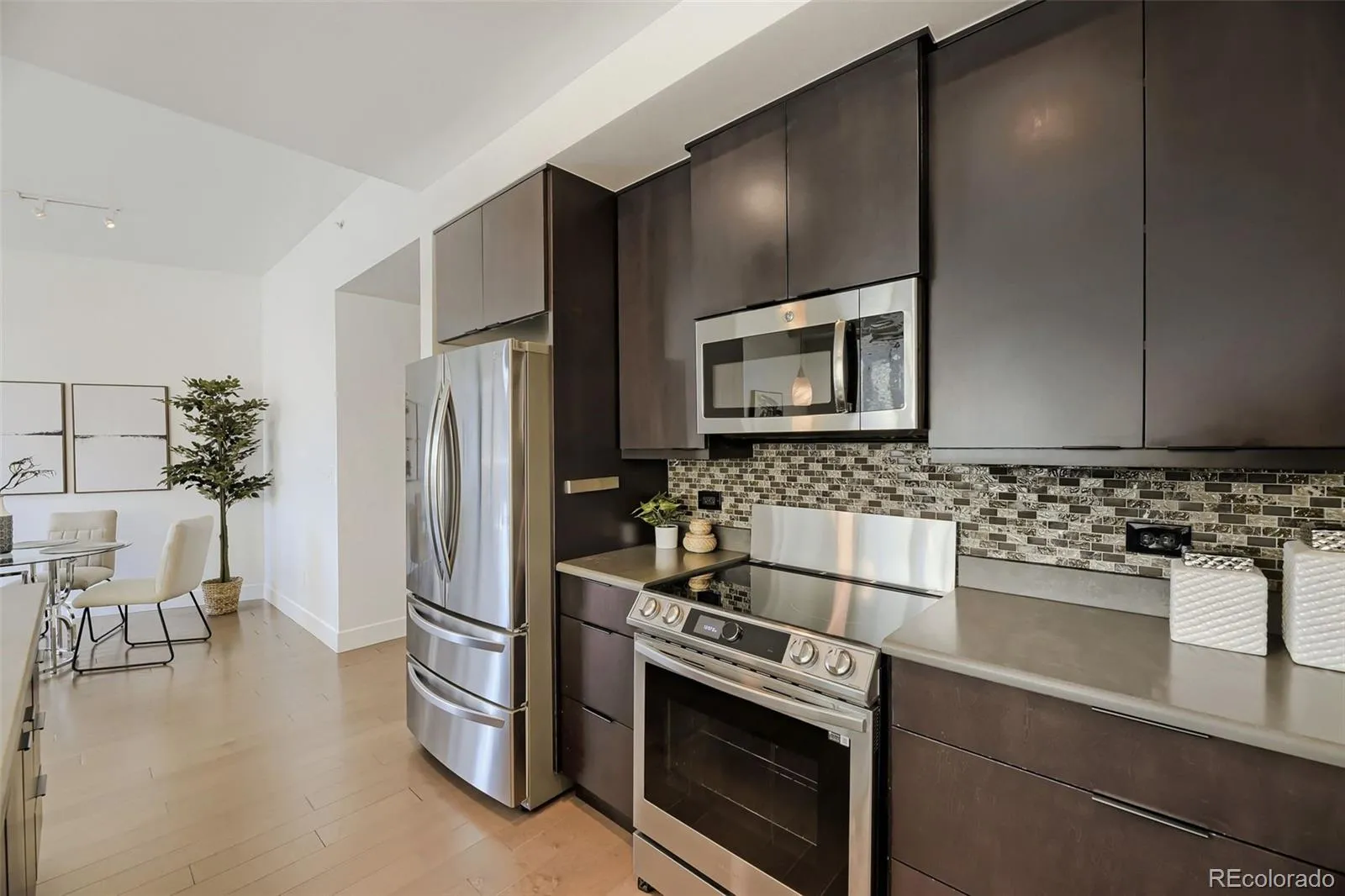 04092026023818 1600 10