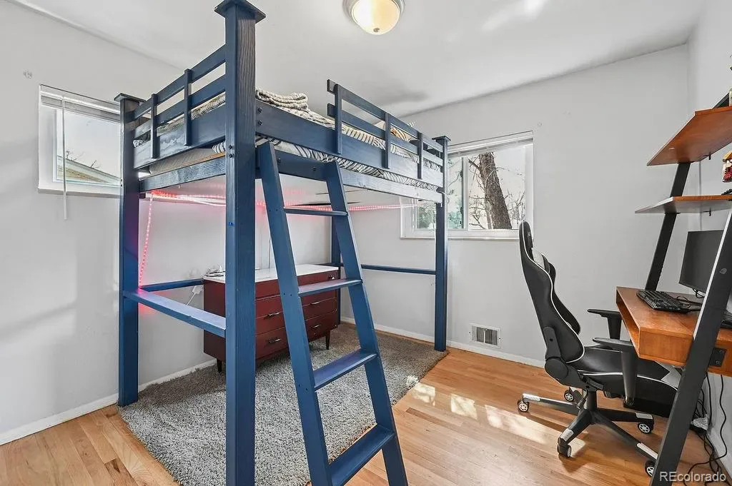 03312026193341 1024 12