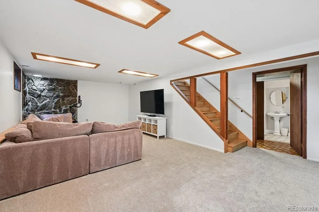 03312026193341 1024 16