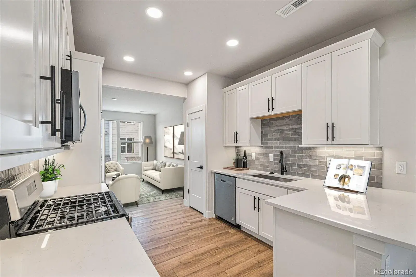 01062026010339 1600 6