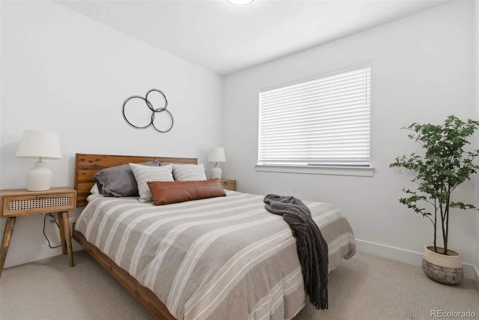 04092026213717 1600 15