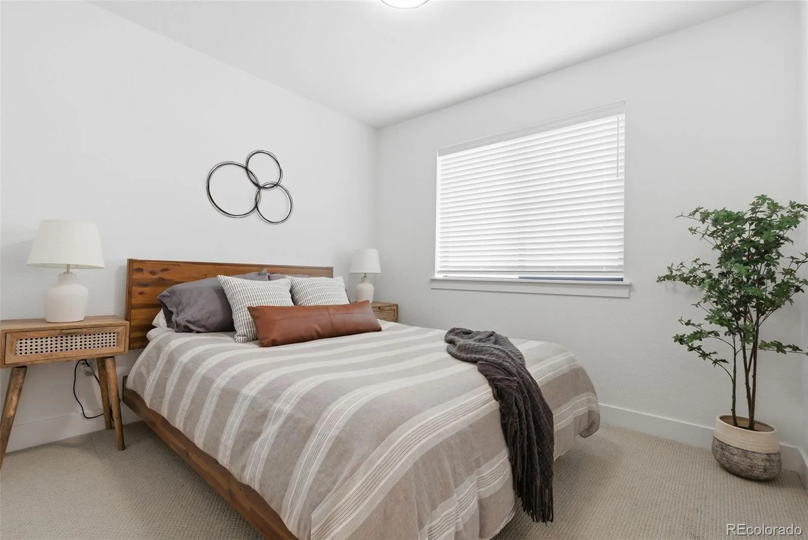 2048 S Holly Street #5 Denver CO 80222 | MLS #REC2758412 09232026085432 1600 15