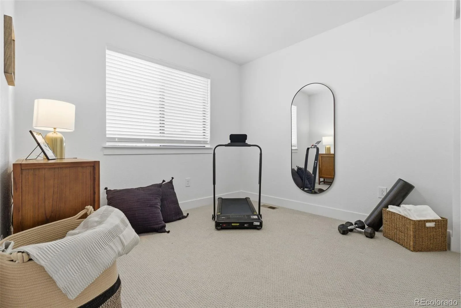 2048 S Holly Street #5 Denver CO 80222 | MLS #REC2758412 09232026085432 1600 21