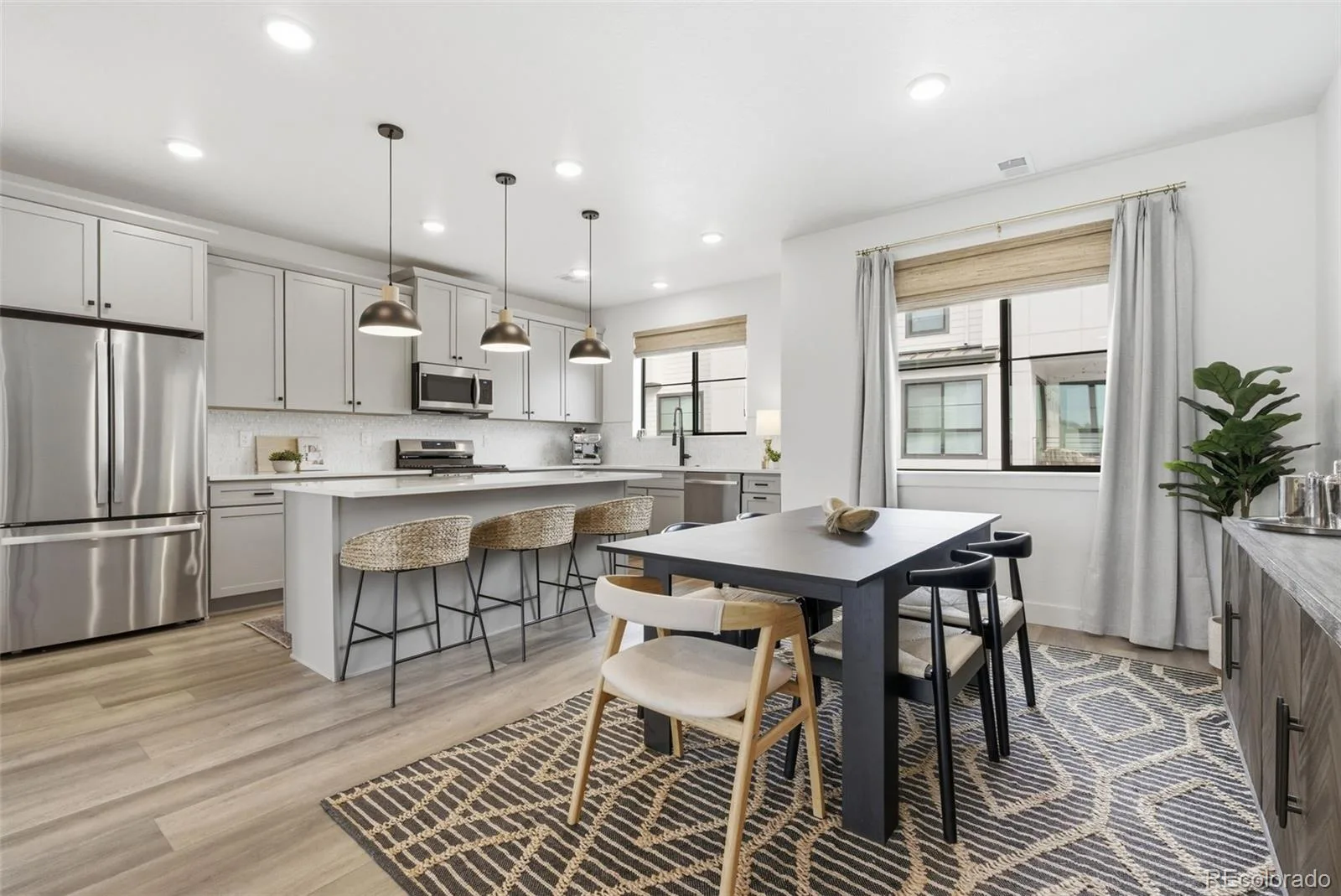 2048 S Holly Street #5 Denver CO 80222 | MLS #REC2758412 09232026085432 1600 28