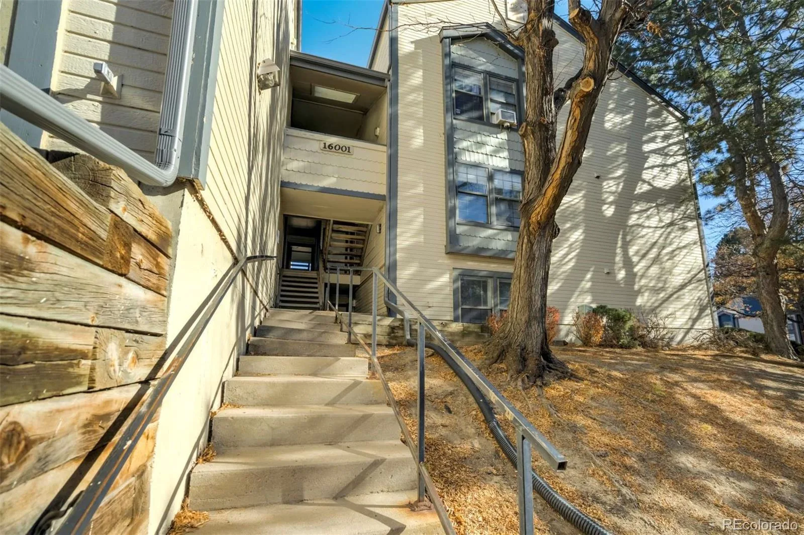 16001 E Alaska Place #1 Aurora CO 80017 | MLS #REC2762437 06182026232056 1600 18