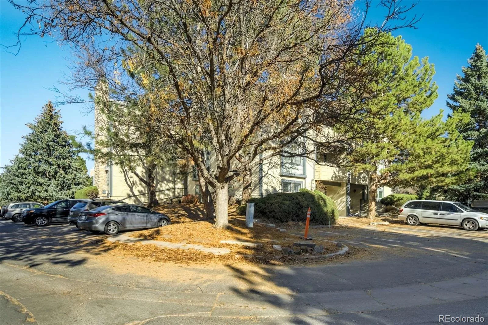 16001 E Alaska Place #1 Aurora CO 80017 | MLS #REC2762437 06182026232056 1600 19