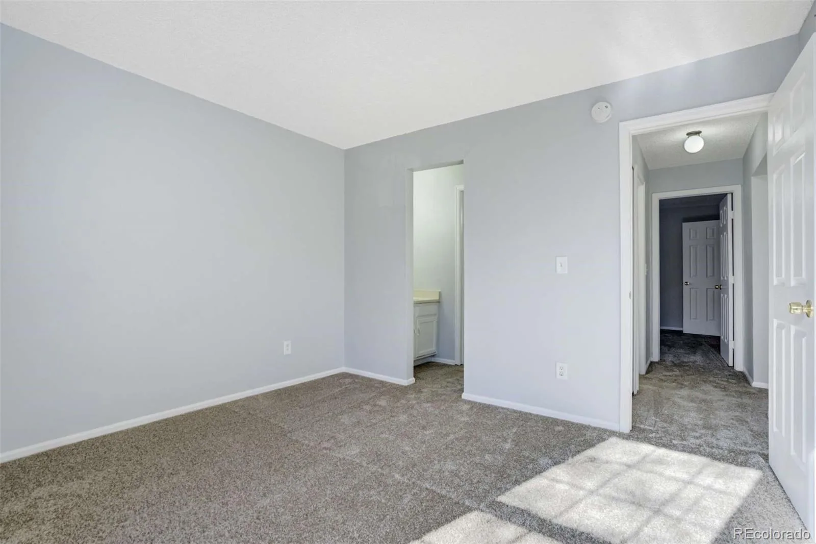 16001 E Alaska Place #1 Aurora CO 80017 | MLS #REC2762437 06182026232056 1600 21