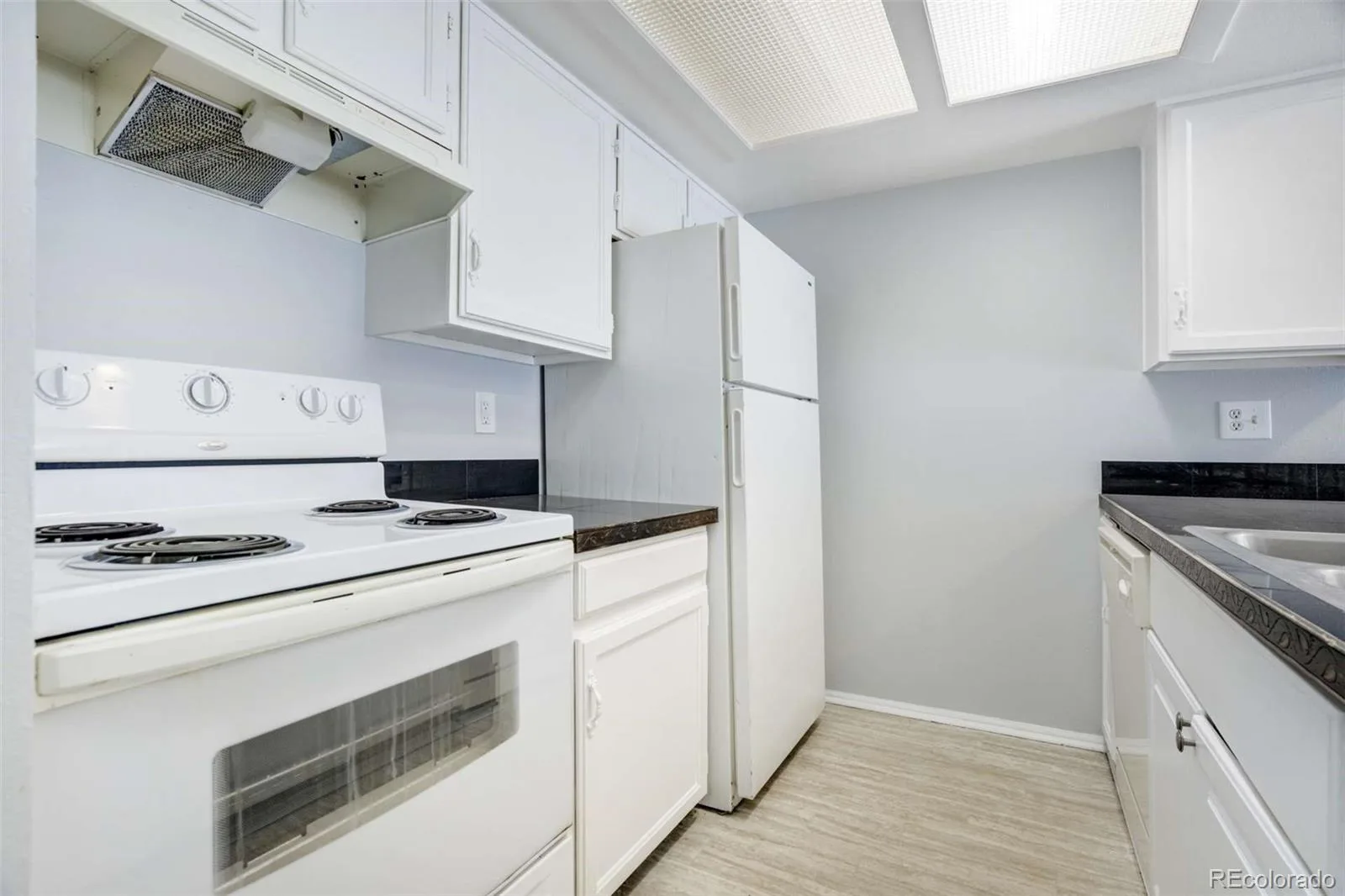 16001 E Alaska Place #1 Aurora CO 80017 | MLS #REC2762437 06182026232056 1600 8