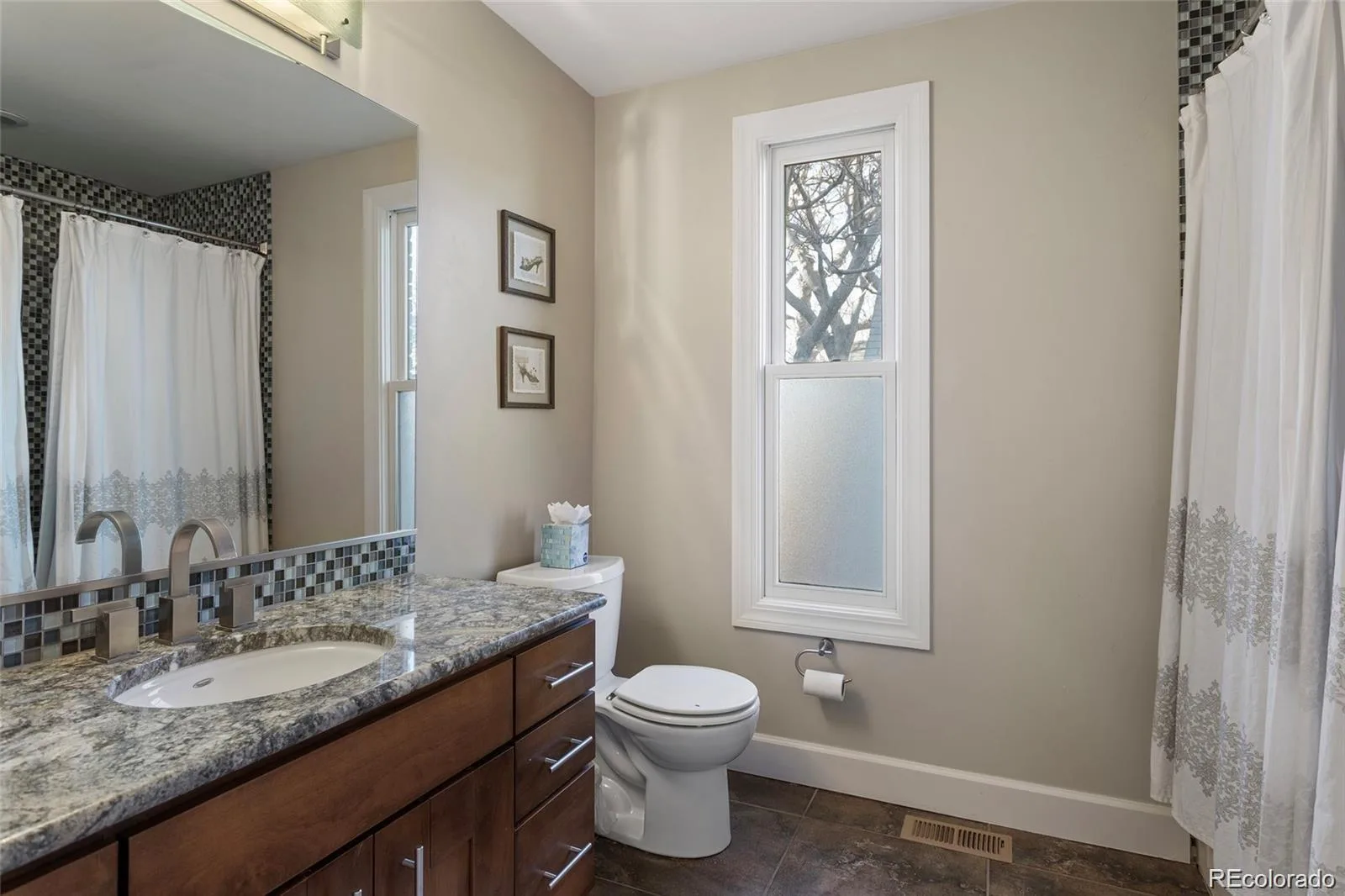 2027 N Emerson Street Denver CO 80205 MLS #REC2764333 06092026015310 1600 10