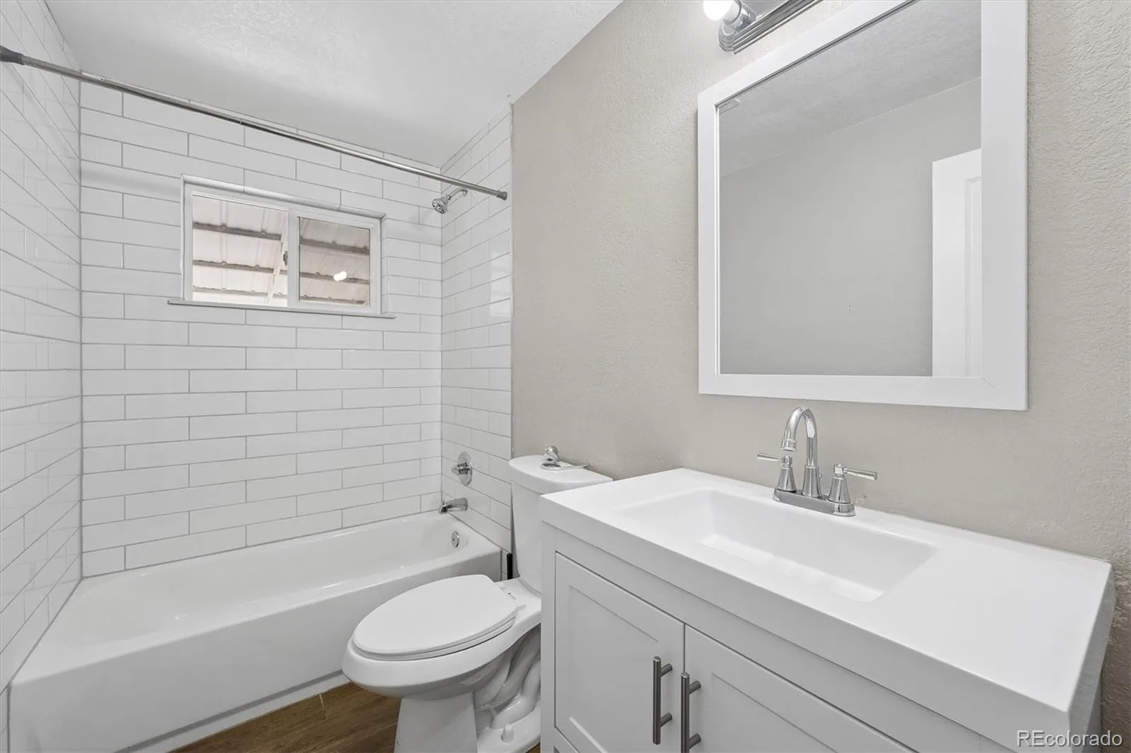 9801 E 8th Avenue Aurora CO 80010 | MLS #REC2773546 08212026192950 1600 12