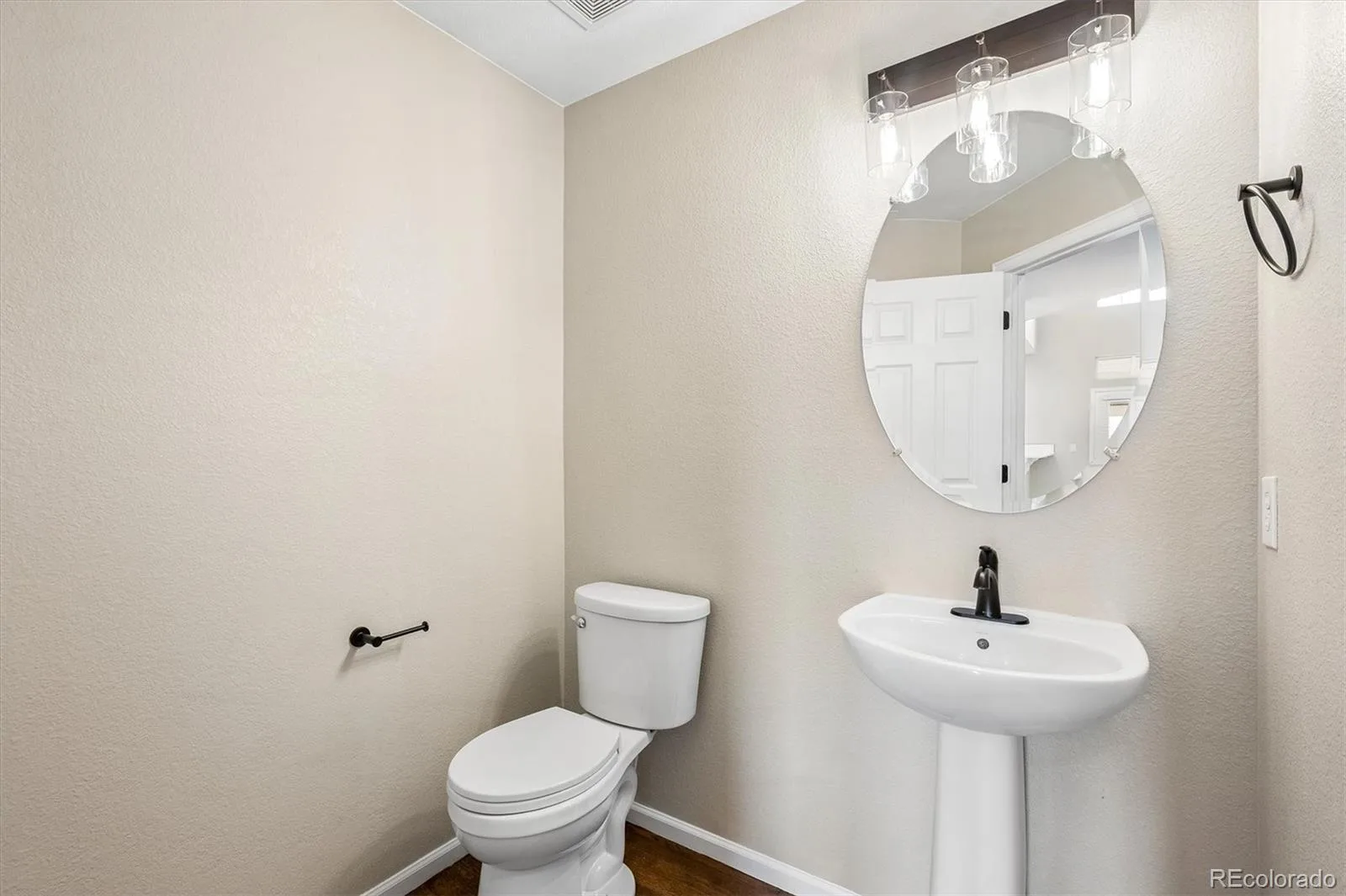 3801 S Malaya Court Aurora CO 80013 MLS #REC2774471 06092026152043 1600 12