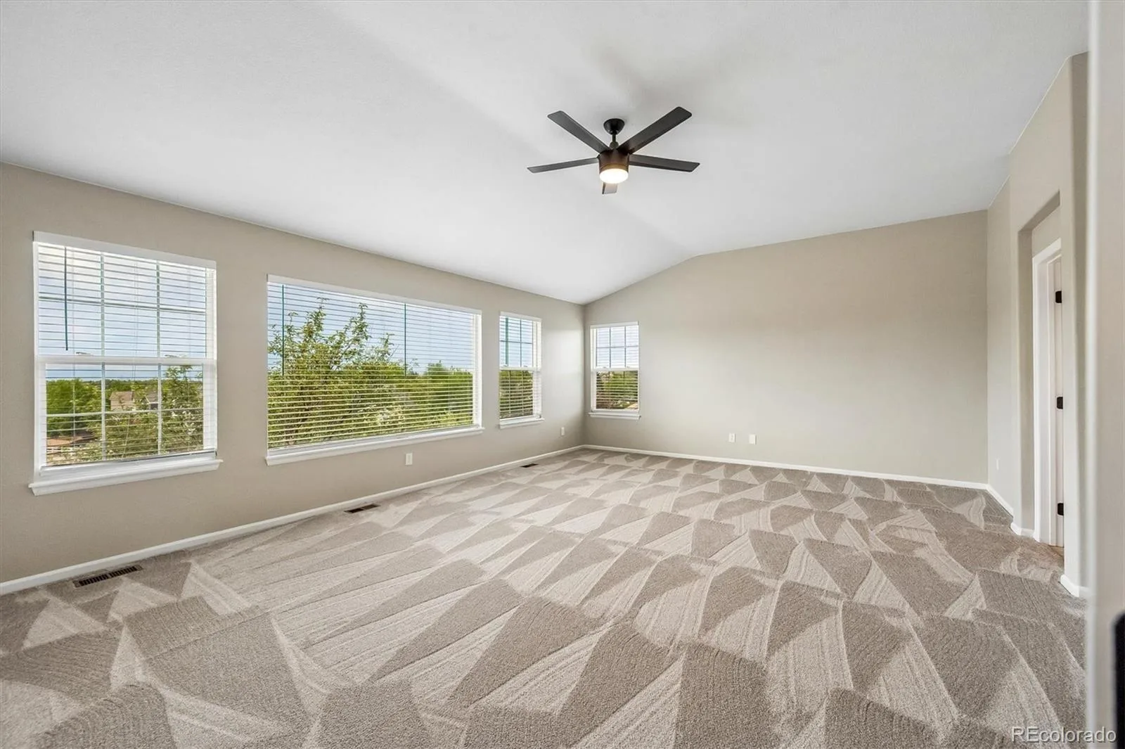 3801 S Malaya Court Aurora CO 80013 MLS #REC2774471 06092026152043 1600 14