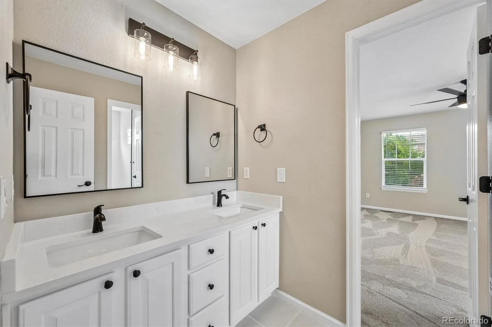 3801 S Malaya Court Aurora CO 80013 MLS #REC2774471 06092026152043 1600 21