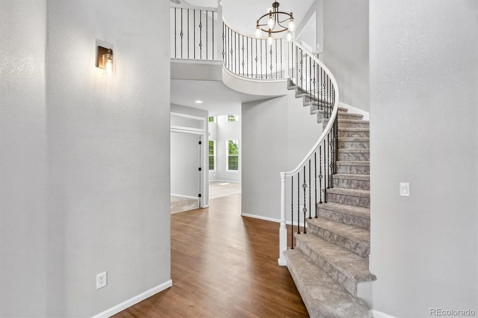 3801 S Malaya Court Aurora CO 80013 MLS #REC2774471 06092026152043 1600 6
